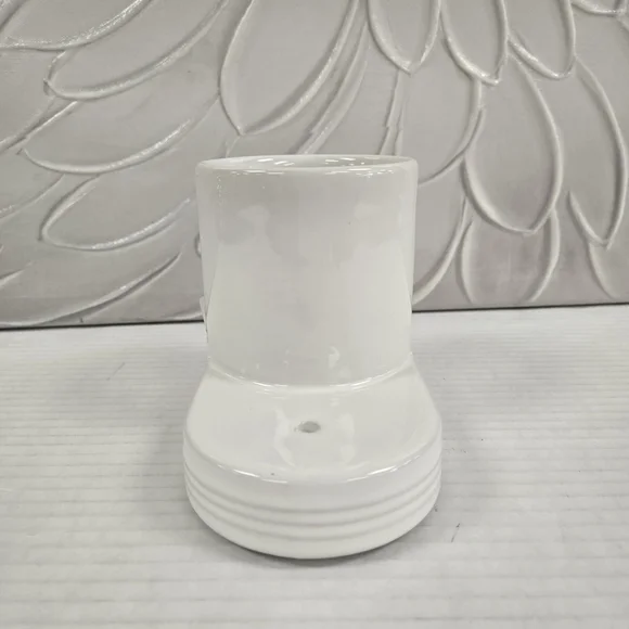 Nora Fleming Pinstripes Round Cutie Container - Picture 2 of 4